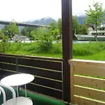 Aare 1 公寓 *